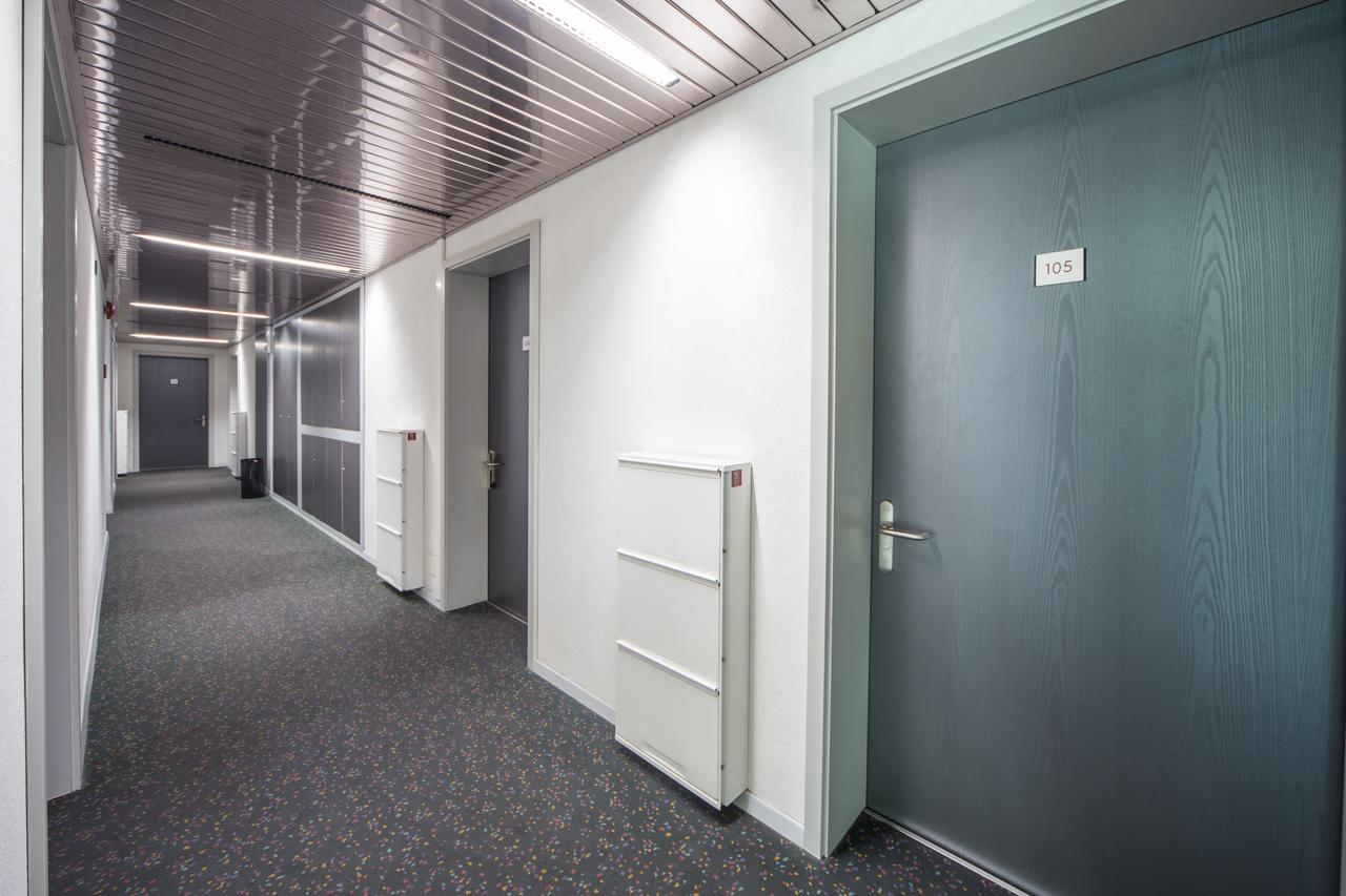 Piazzi House Aparthotel Сондрио Екстериор снимка