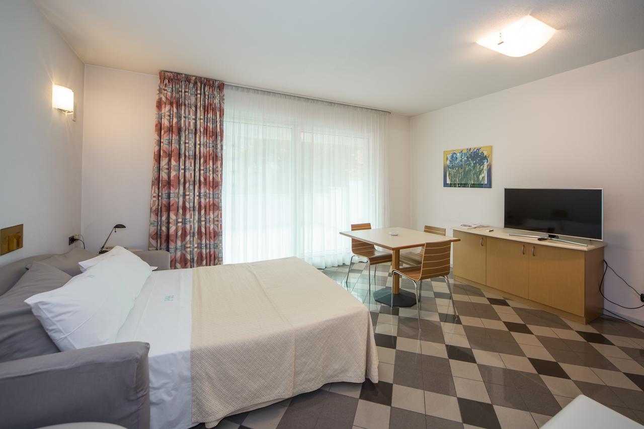 Piazzi House Aparthotel Сондрио Екстериор снимка